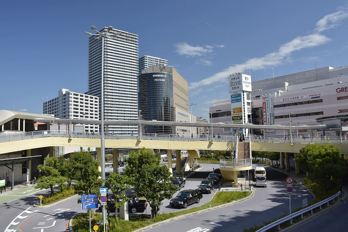 高槻の駅前