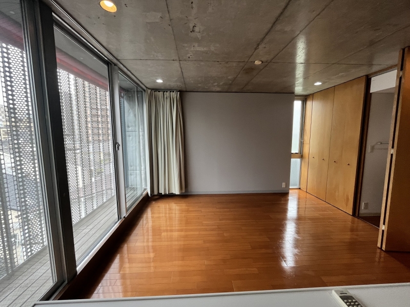 アローブロア緑橋  402号室
