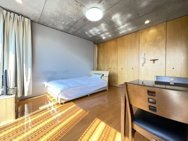 アローブロア緑橋  402号室