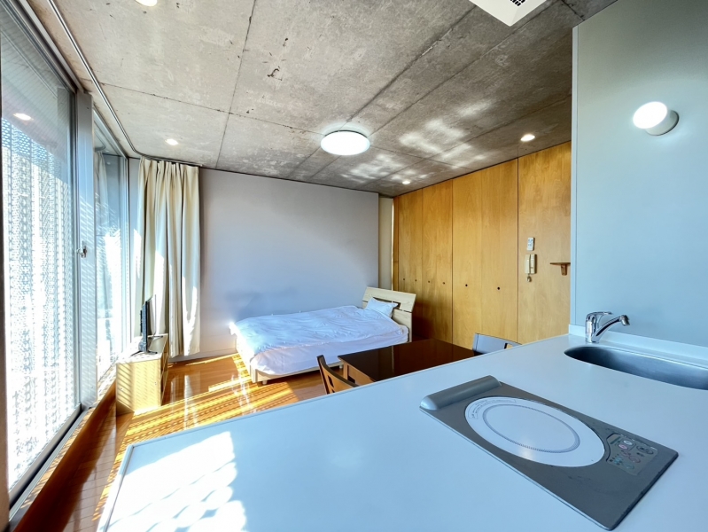 アローブロア緑橋  402号室