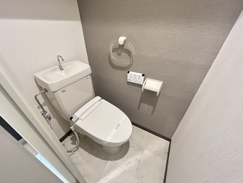 アスール江坂  307号室