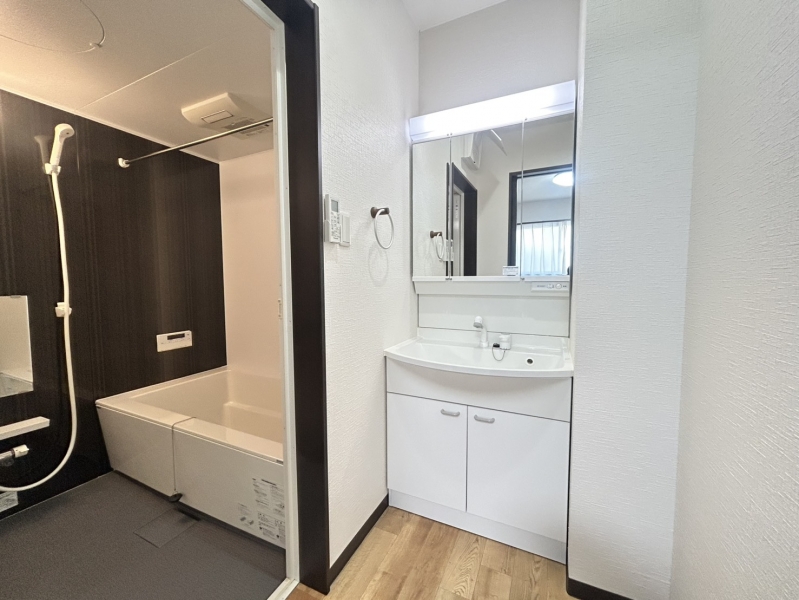 カルミアコート  101号室