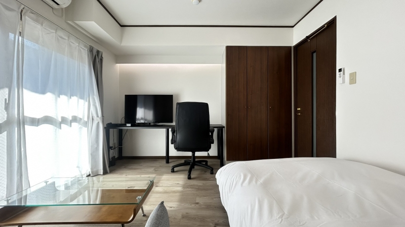 アスール江坂  402号室