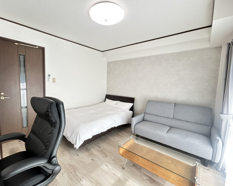 アスール江坂  402号室