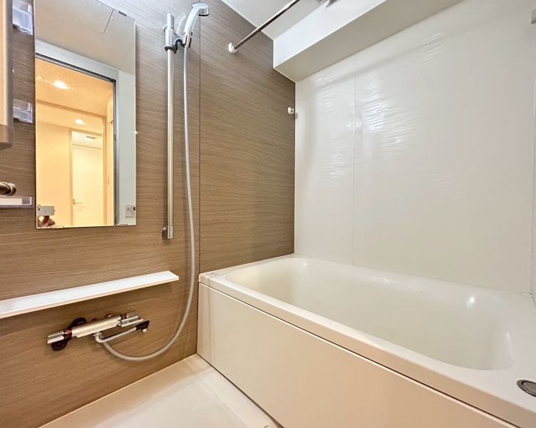 セレニテ梅田北プレミアム 704号室