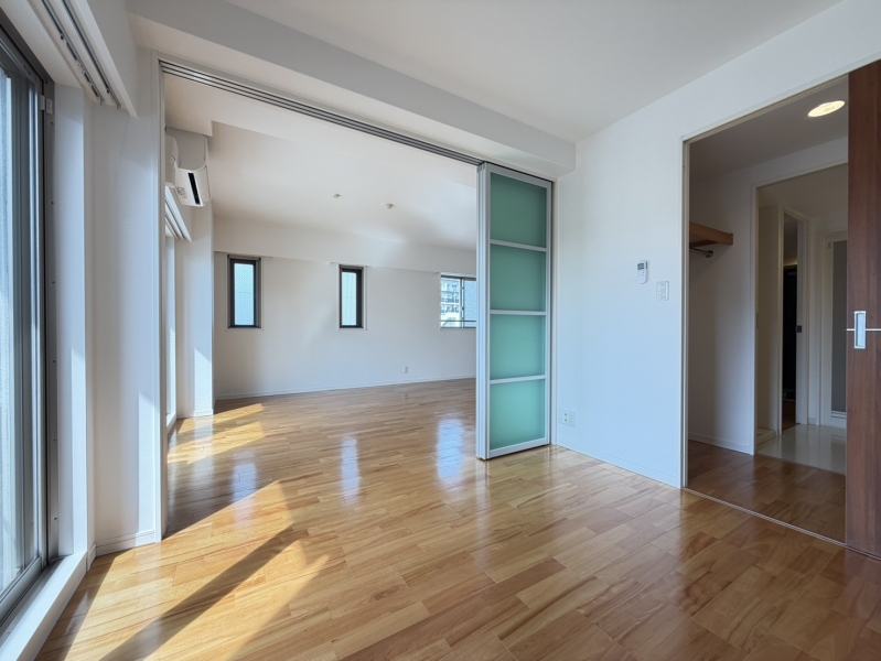 アークアベニュー梅田北  701号室